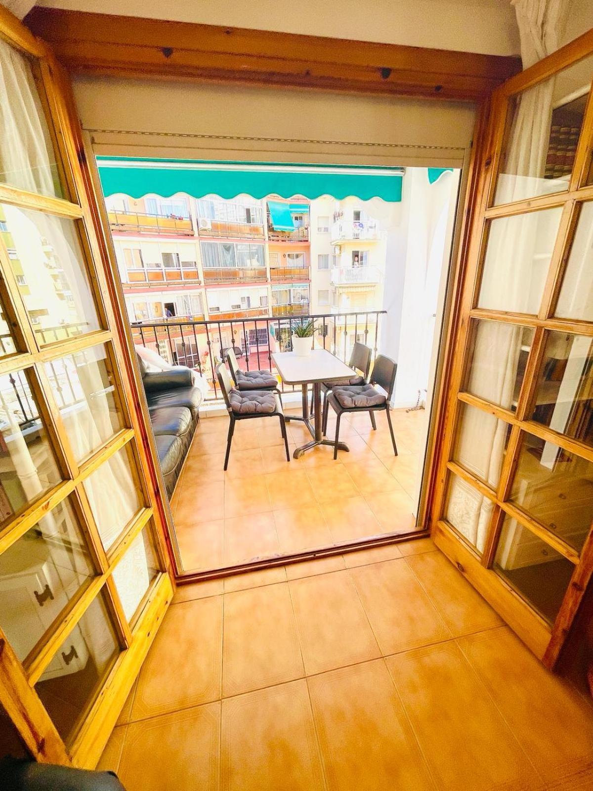Apartamento Centro Torremolinos Con Solarium Exterior photo